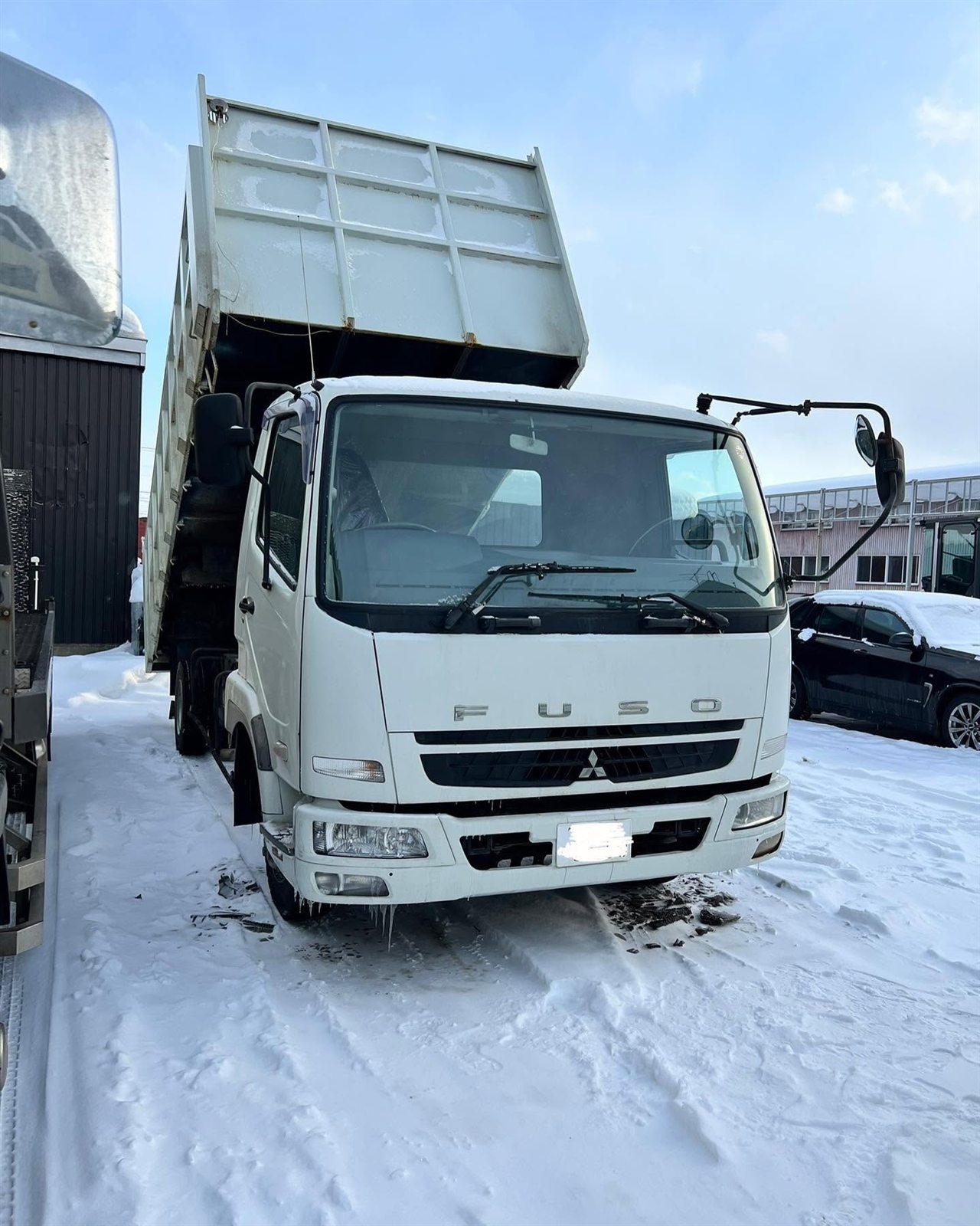 三菱ふそう ファイター ダンプ 水素ガスエンジンカーボンクリーニング 施工中(出張施工)|有限会社ケースタイル 旭川