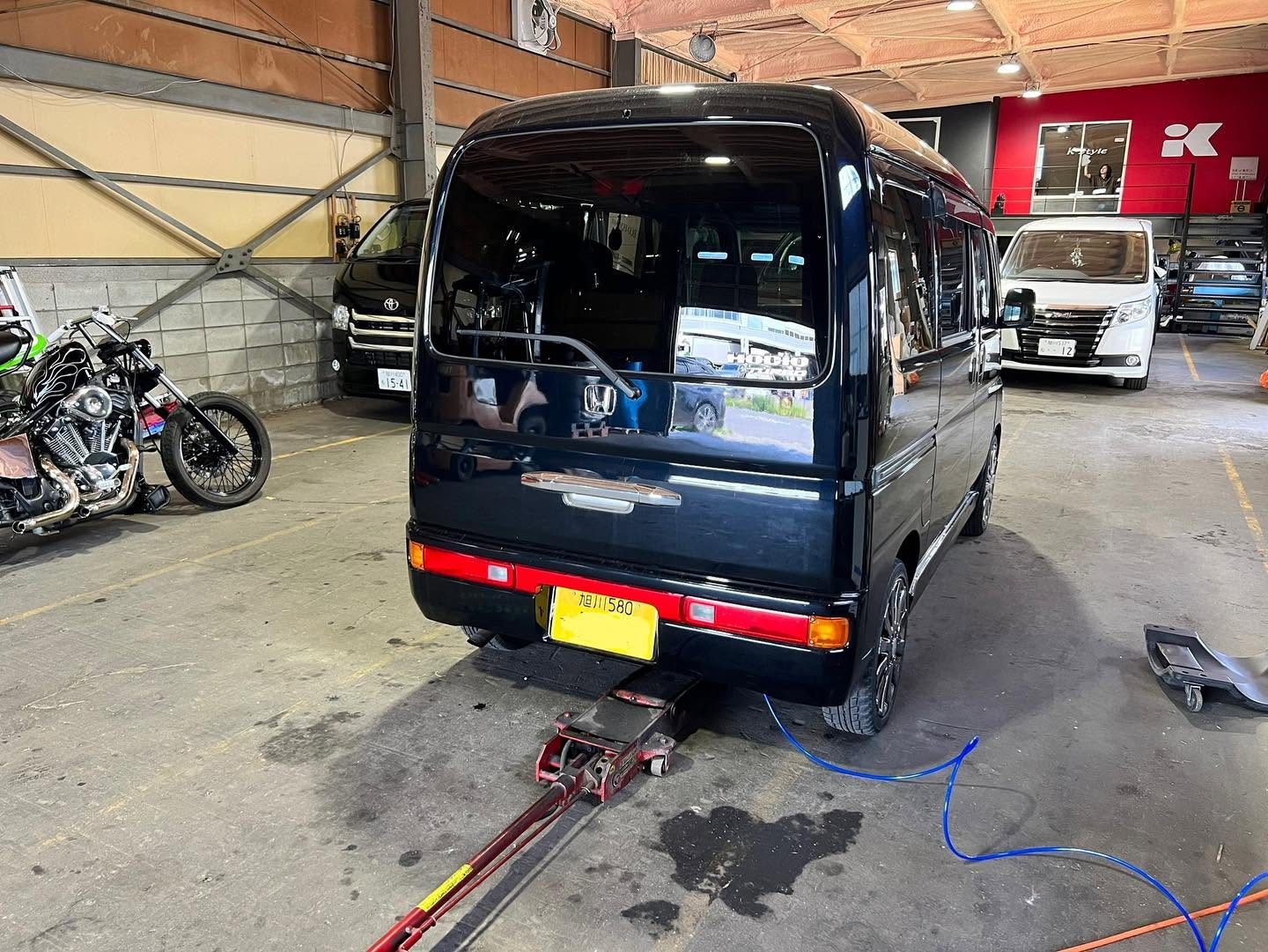 スズキ エブリイ(軽バン) 水素ガスエンジンカーボンクリーニング 施工中(旭川市の当店で施工)|有限会社ケースタイル 旭川