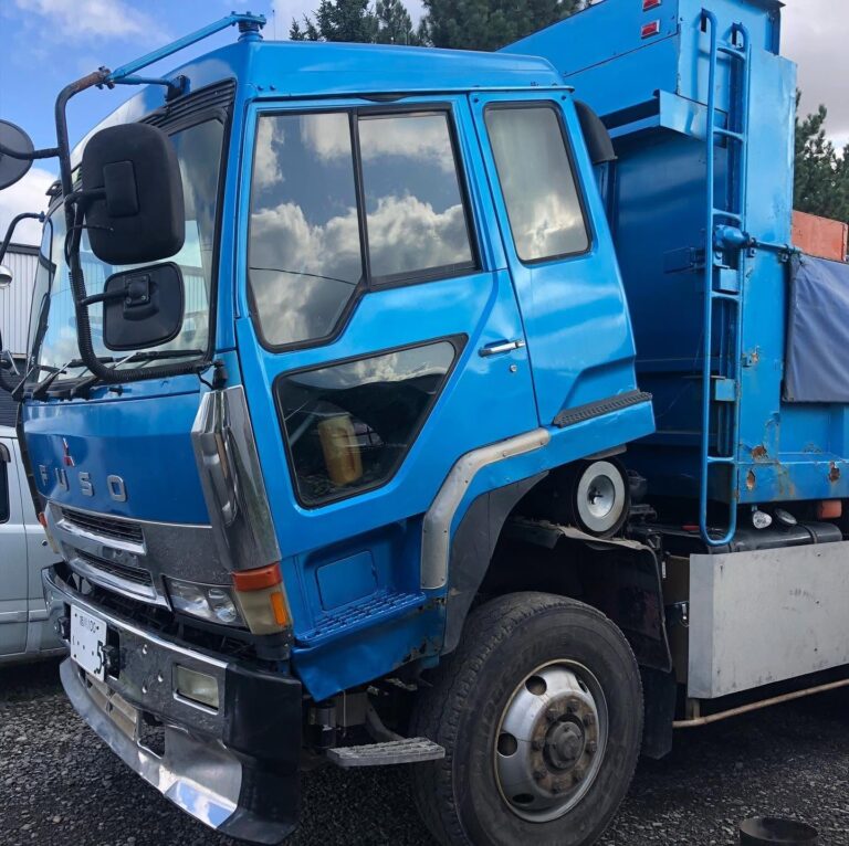 三菱ふそう ザ・グレート ダンプ 水素ガスエンジンカーボンクリーニング 施工中（出張施工）｜有限会社ケースタイル 旭川