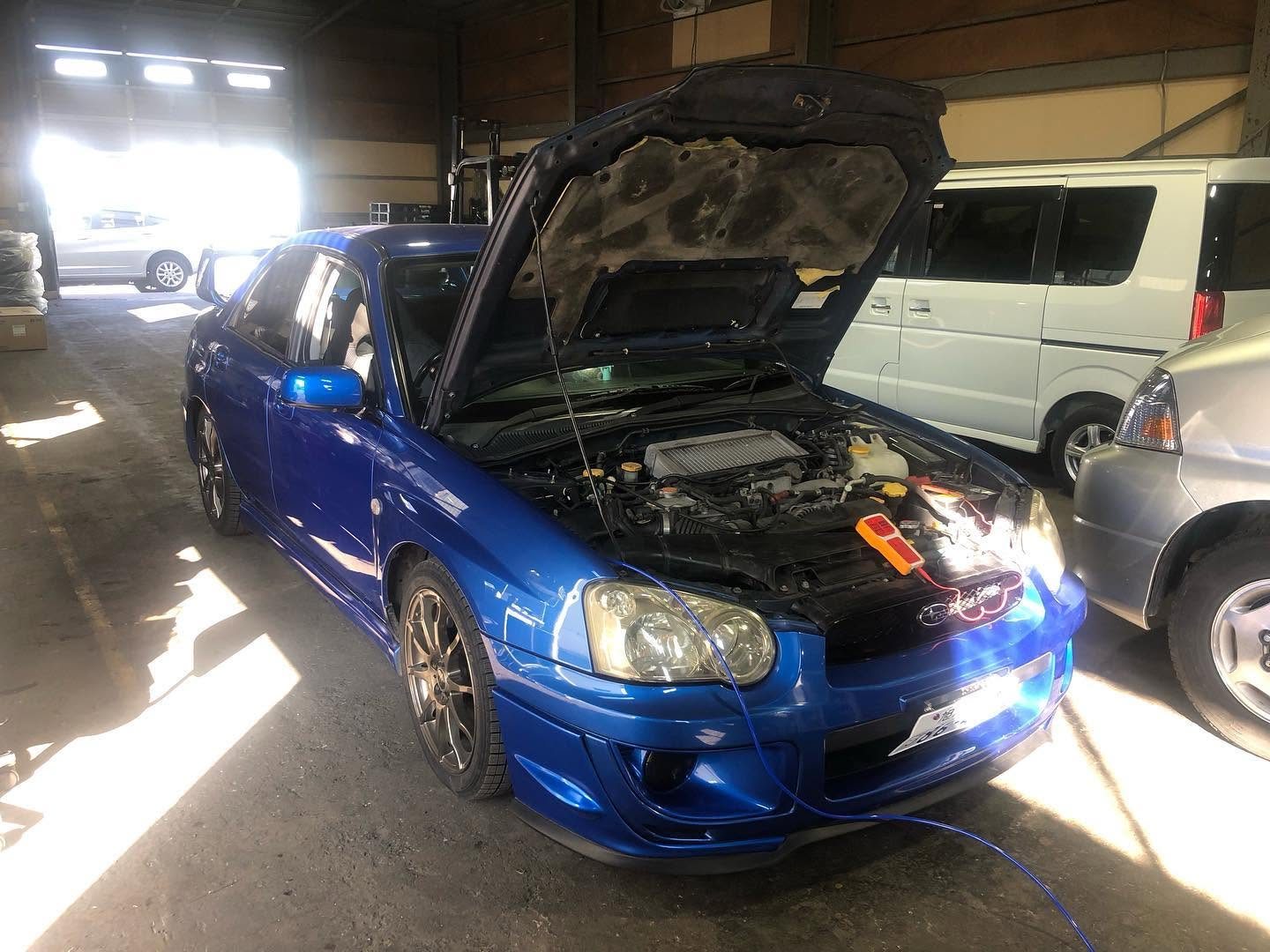 スバル インプレッサ WRX（GDB） 水素ガスエンジンカーボンクリーニング 施工中（工場内で施工）｜有限会社ケースタイル 旭川