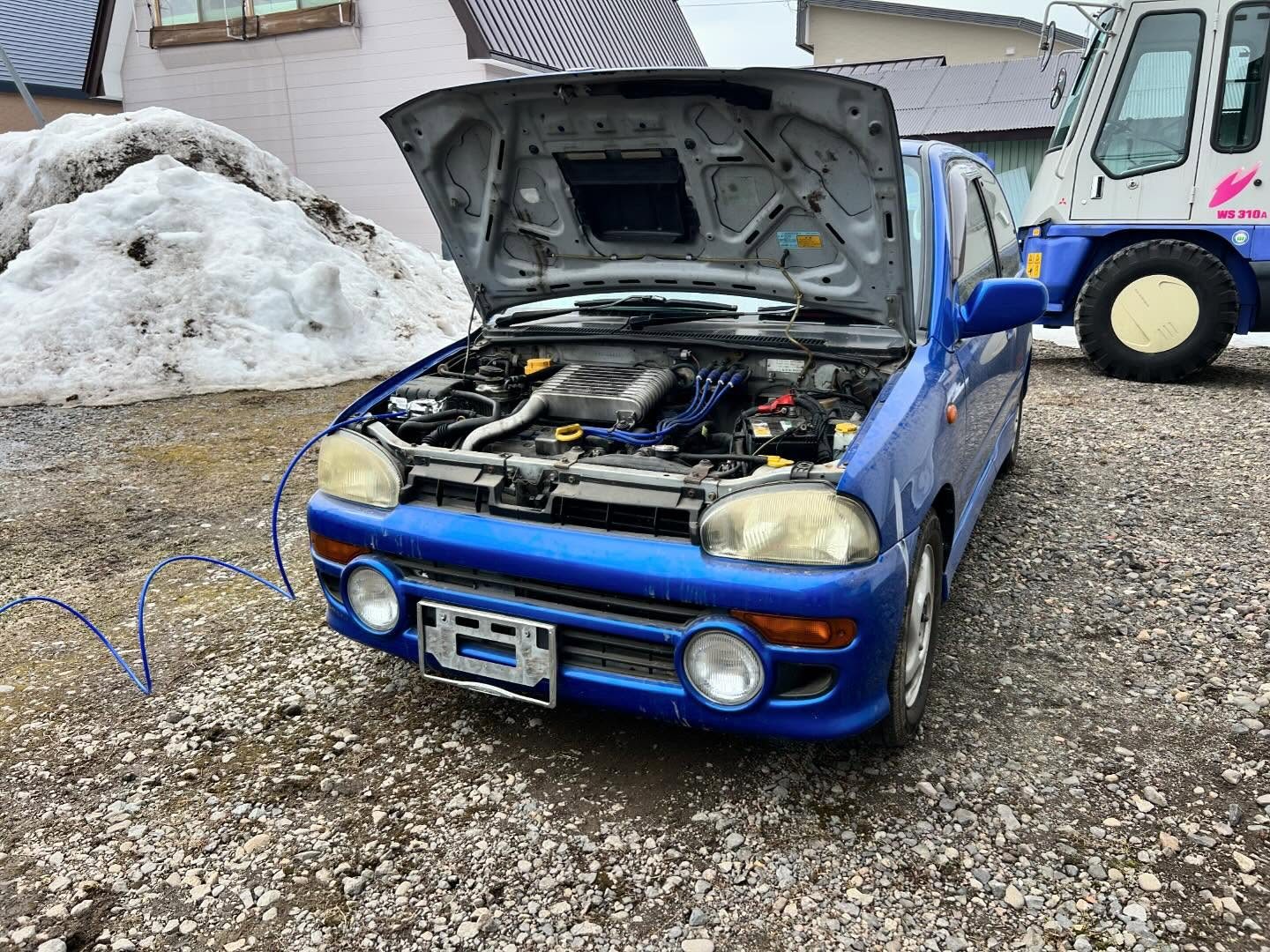 スバル ヴィヴィオ 水素ガスエンジンカーボンクリーニング 施工中（出張施工）｜有限会社ケースタイル 旭川