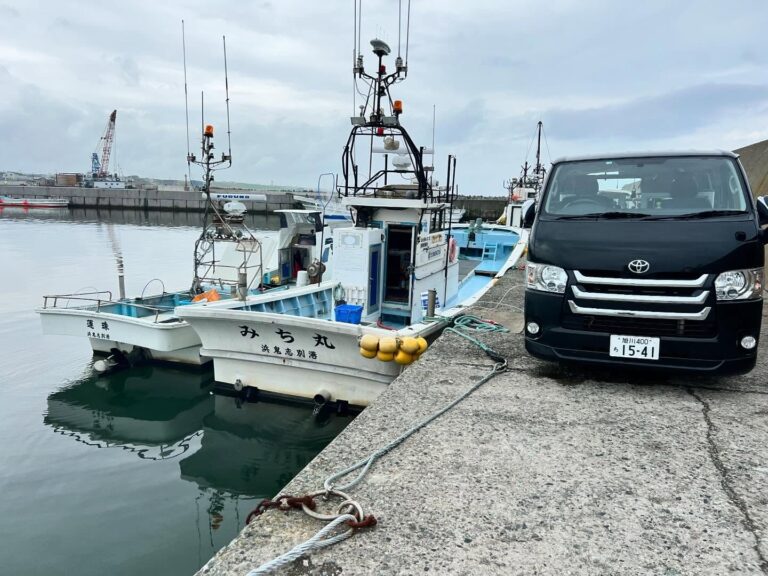 漁船（1隻・漁港にて出張施工） 水素ガスエンジンカーボンクリーニング 施工中（出張施工）｜有限会社ケースタイル 旭川