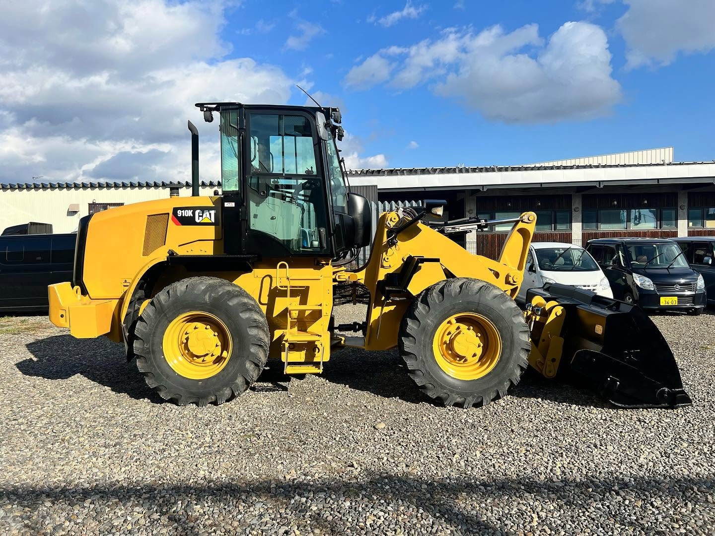 CAT ホイールローダー(出張施工) 水素ガスエンジンカーボンクリーニング 施工中(出張施工)|有限会社ケースタイル 旭川